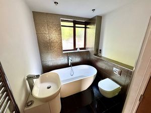 Photo 5- click for photo gallery